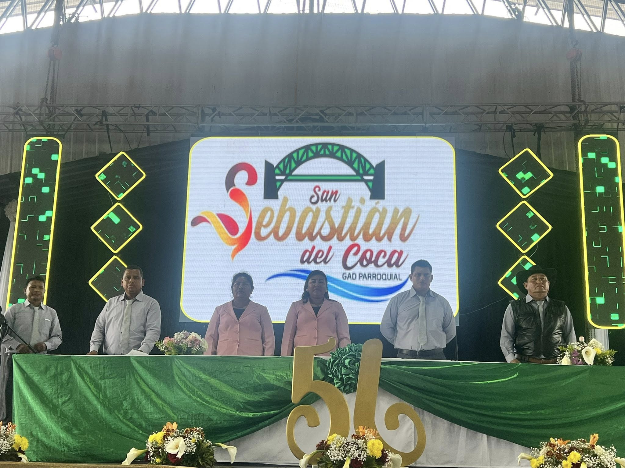 Desfile Cívico y Sesión Solemne  al conmemorar los 56 años de Parroquialización